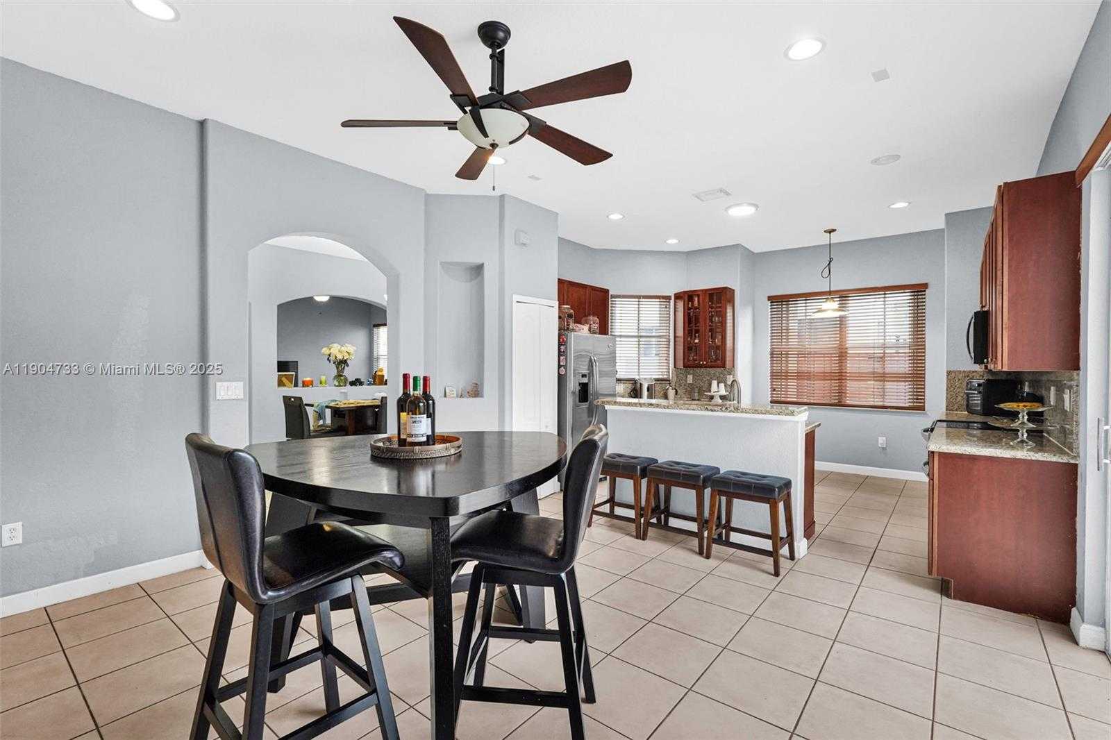 Small Image of 9067 NORTH WEST 182ND TER, Hialeah Number 10