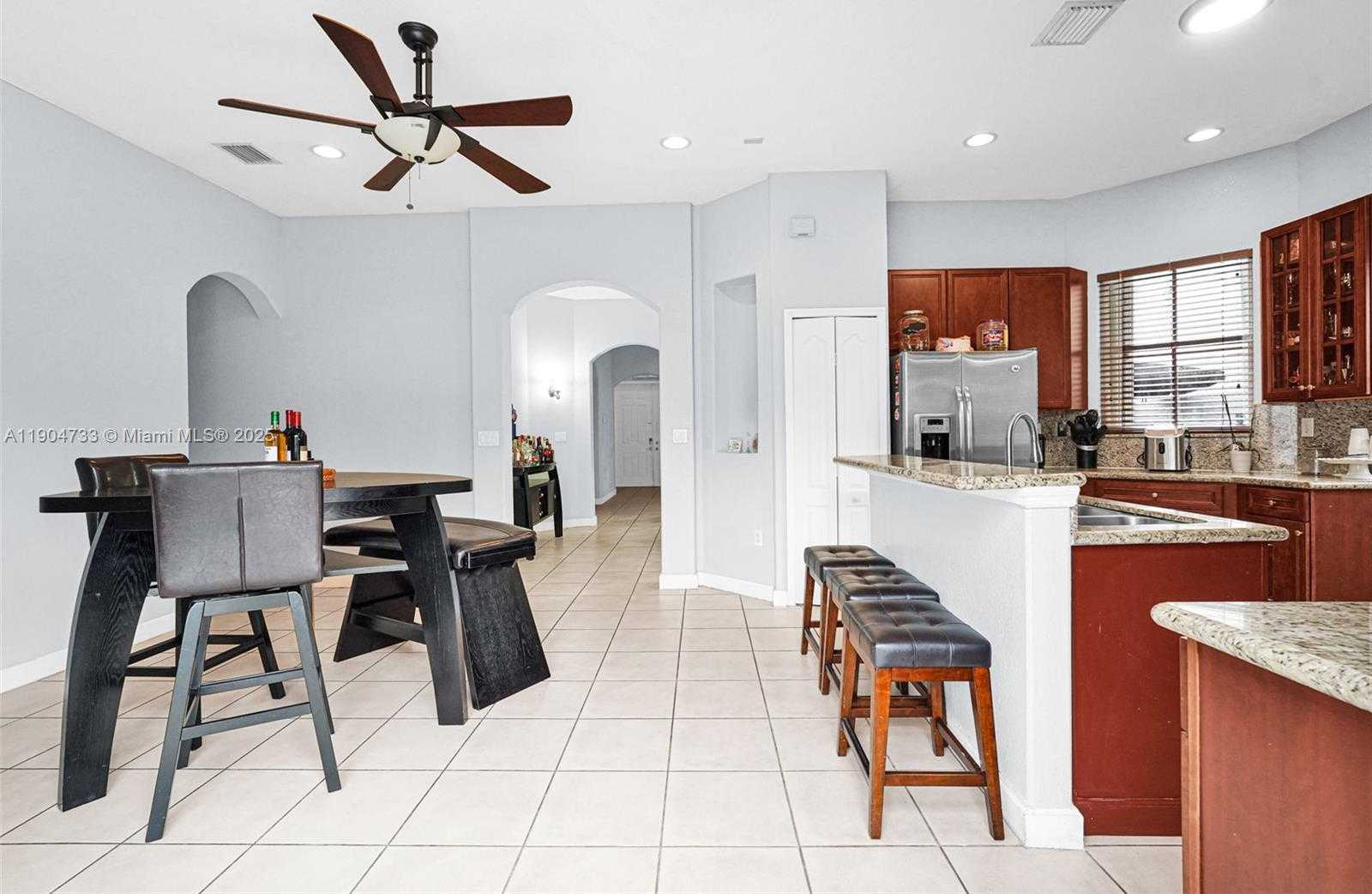 Small Image of 9067 NORTH WEST 182ND TER, Hialeah Number 11