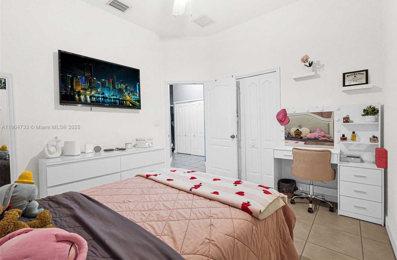 Small Image of 9067 NORTH WEST 182ND TER, Hialeah Number 23