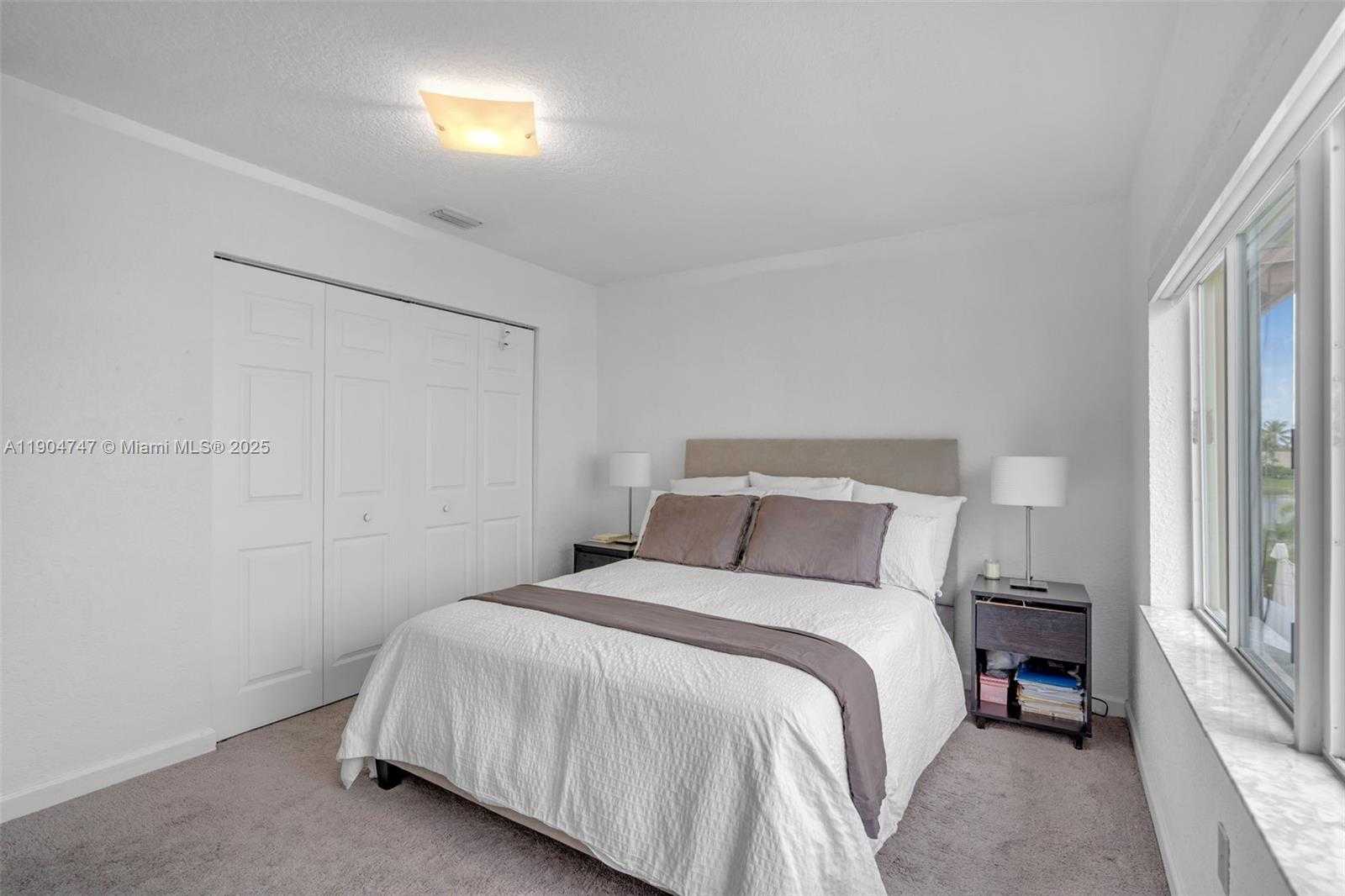 Small Image of 11451 NORTH WEST 68TH TER, Doral Number 22