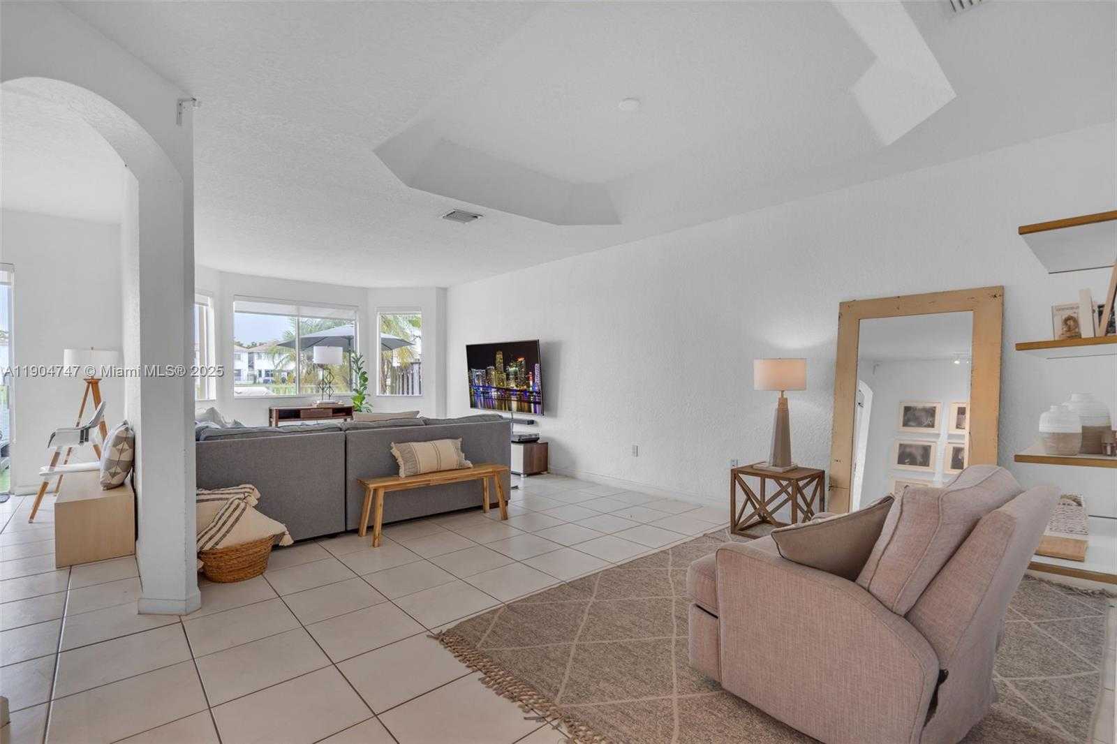 Small Image of 11451 NORTH WEST 68TH TER, Doral Number 6