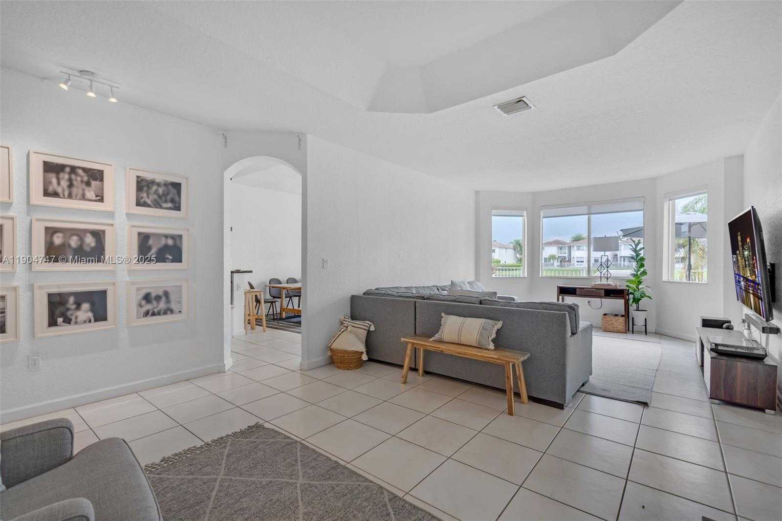 Small Image of 11451 NORTH WEST 68TH TER, Doral Number 7