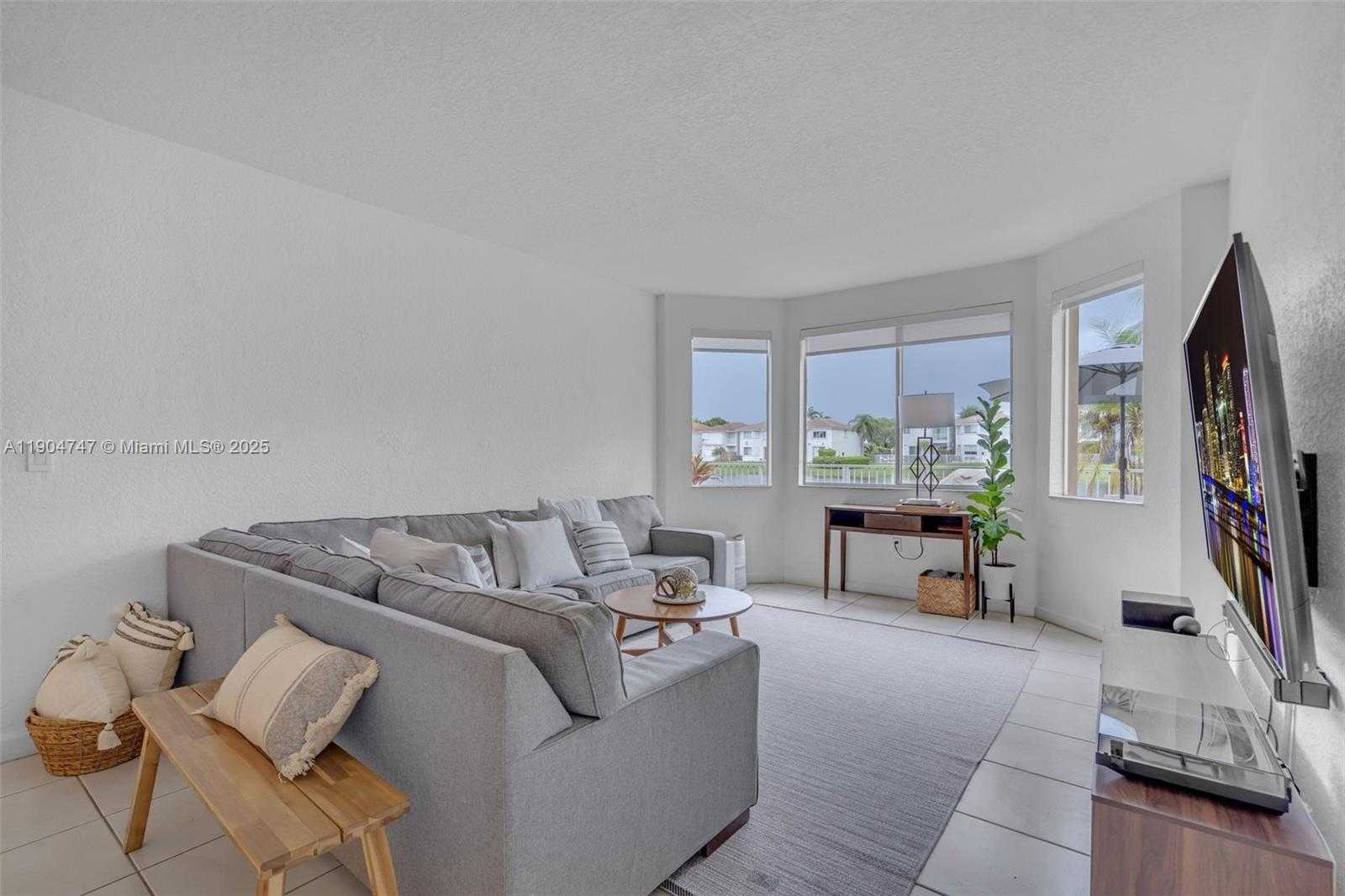 Small Image of 11451 NORTH WEST 68TH TER, Doral Number 8