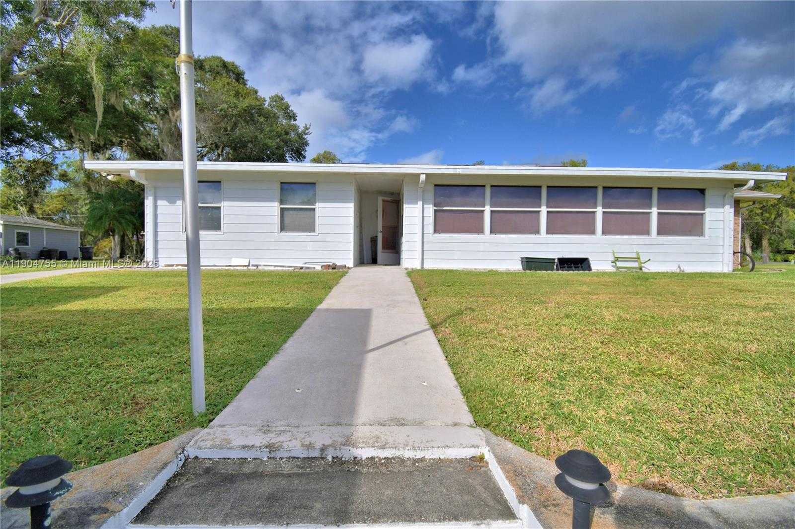 Small Image of 66 PERCH STREET, Other City - In The State Of Florida Number 28