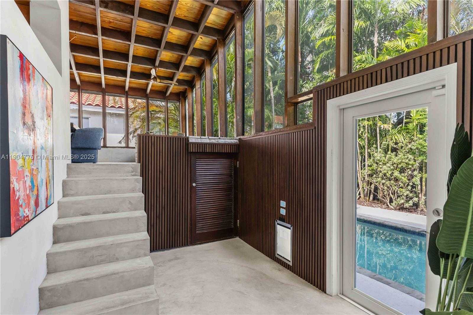 Small Image of 1071 NORTH EAST 85TH ST, Miami Number 18