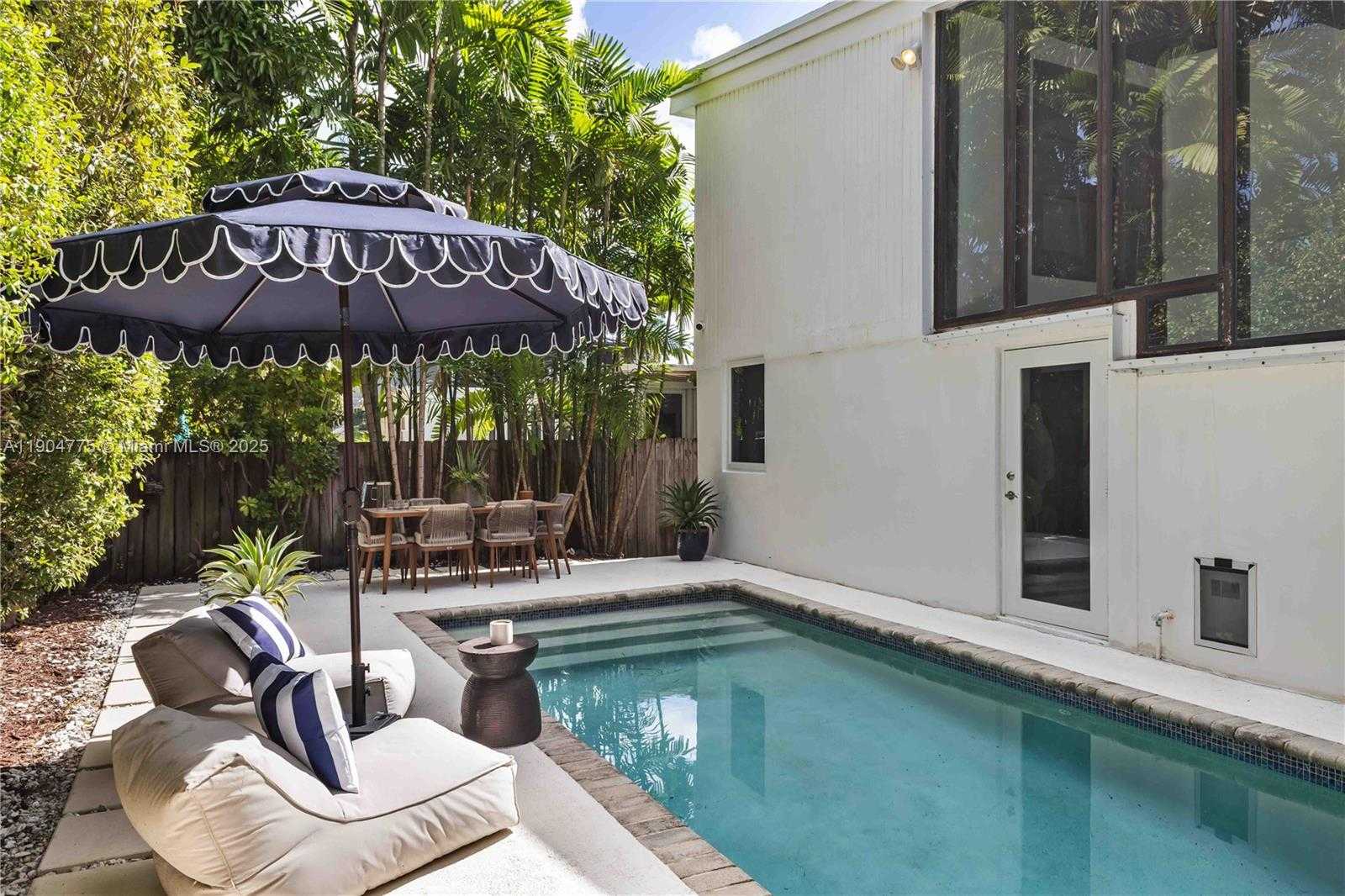 Small Image of 1071 NORTH EAST 85TH ST, Miami Number 32