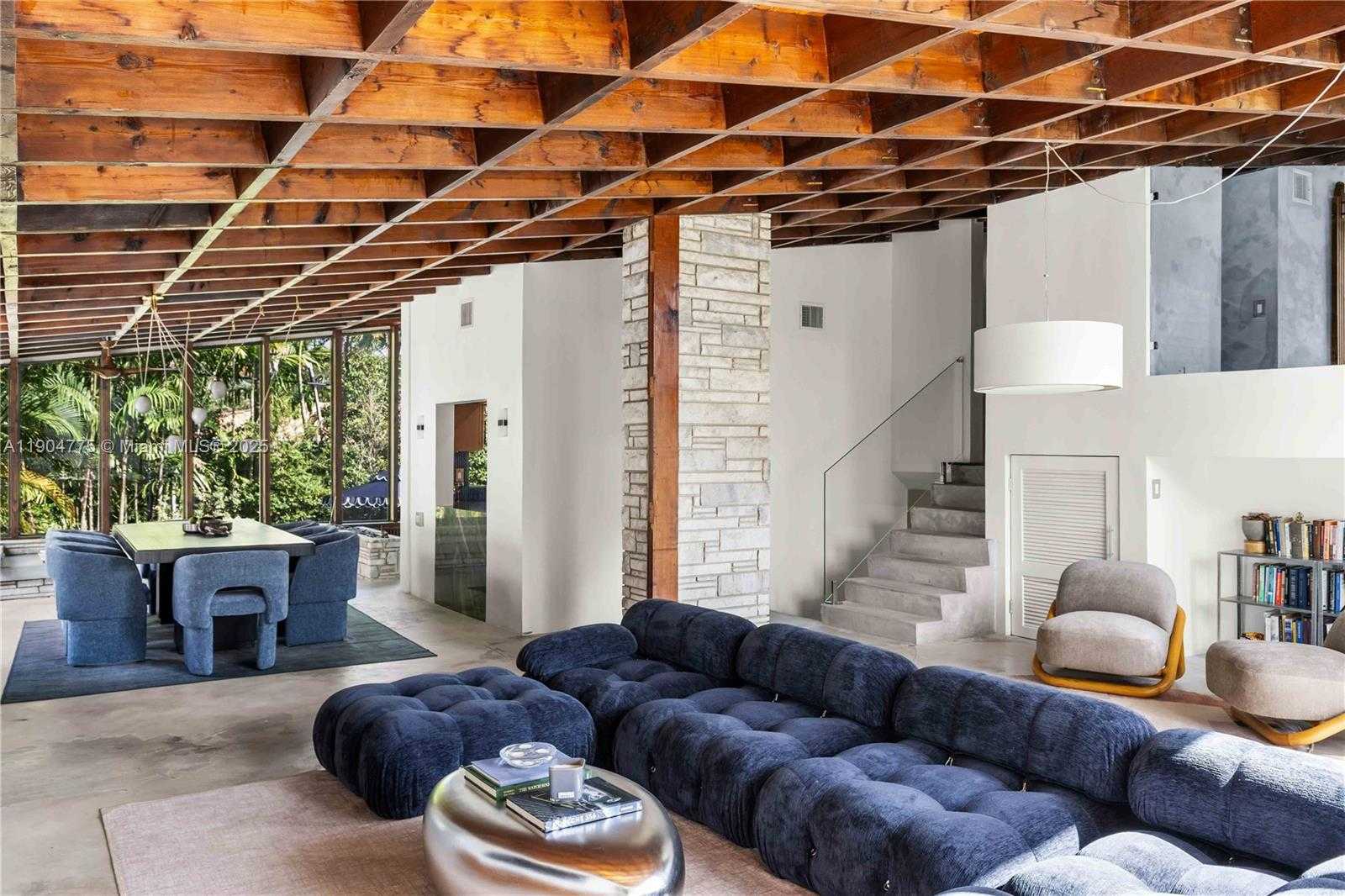 Small Image of 1071 NORTH EAST 85TH ST, Miami Number 9