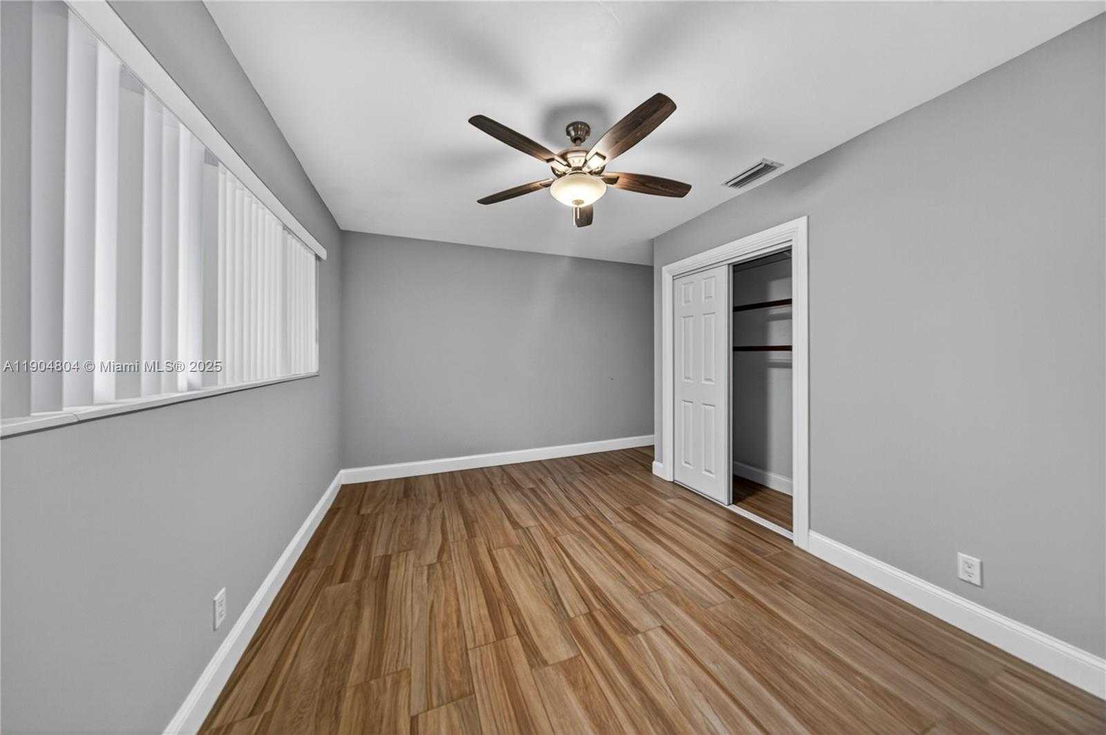 Small Image of 2801 CORAL SHORES DR, Fort Lauderdale Number 18