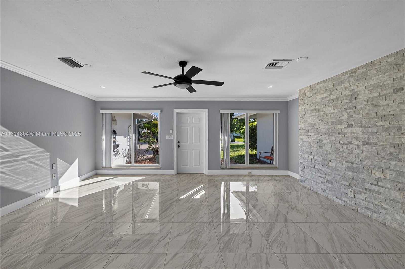 Small Image of 2801 CORAL SHORES DR, Fort Lauderdale Number 40