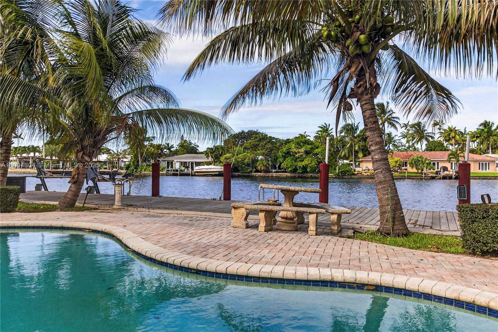 Small Image of 2801 CORAL SHORES DR, Fort Lauderdale Number 43