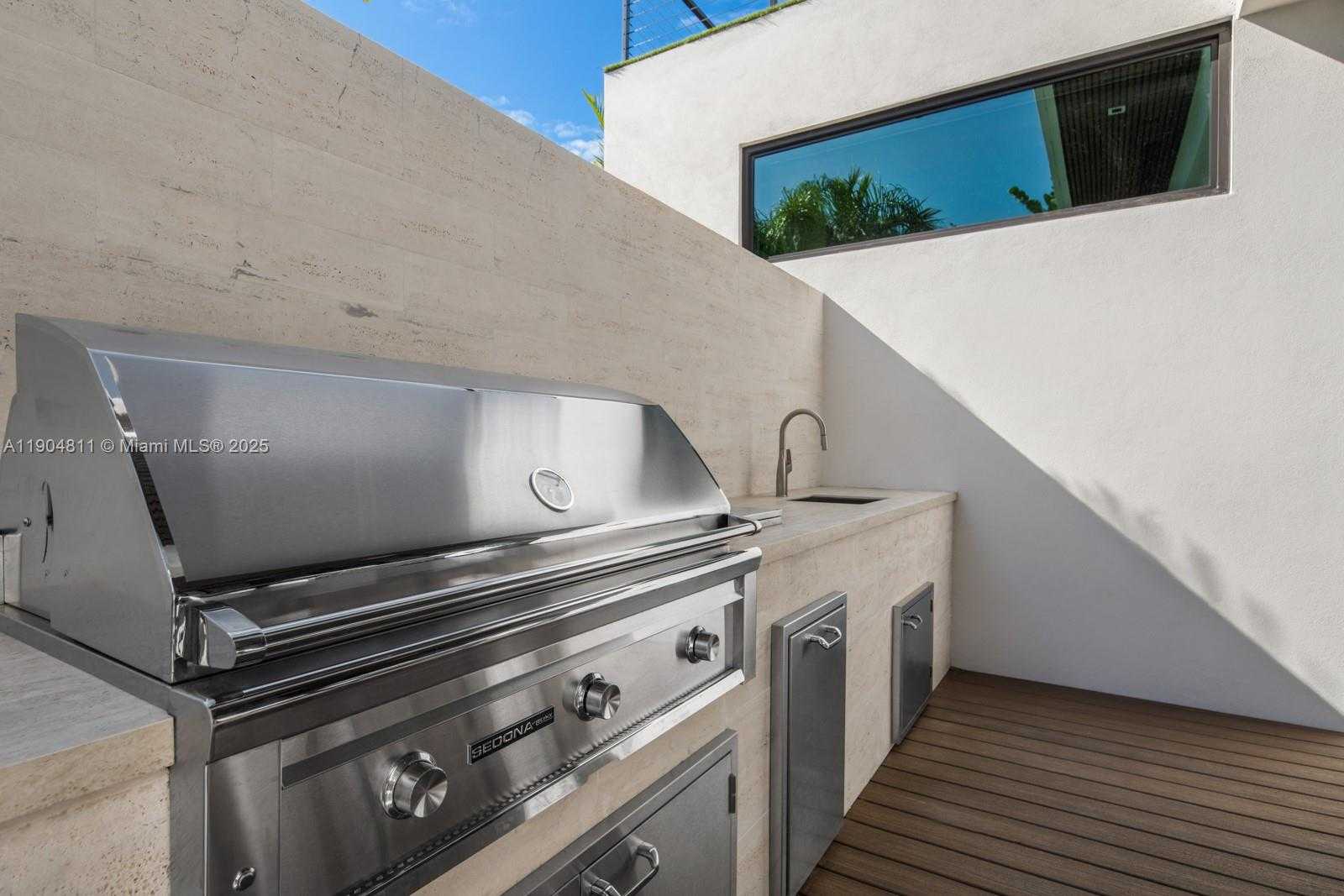 Small Image of 217 BAL CROSS DR, Bal Harbour Number 16