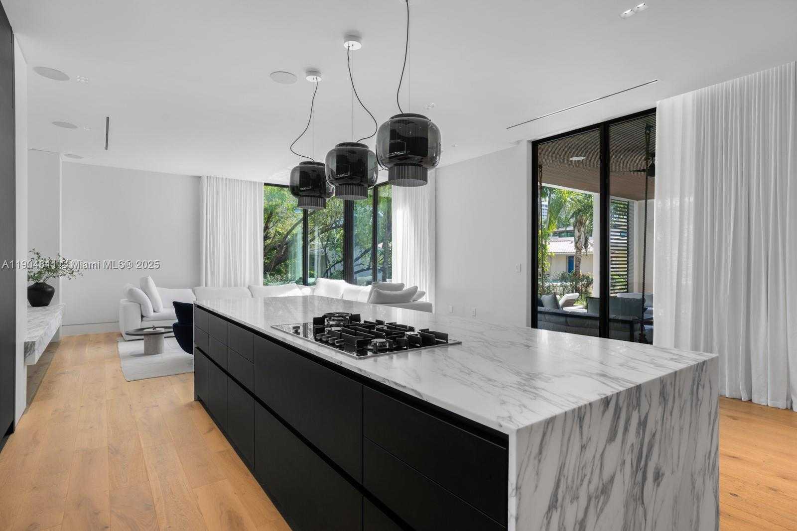 Small Image of 217 BAL CROSS DR, Bal Harbour Number 26