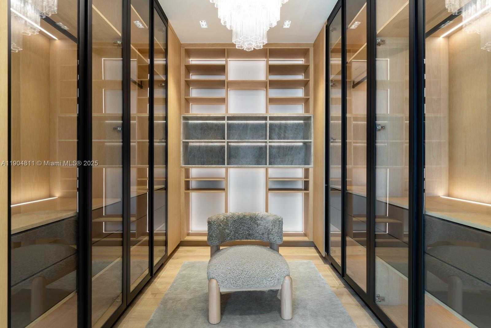 Small Image of 217 BAL CROSS DR, Bal Harbour Number 40