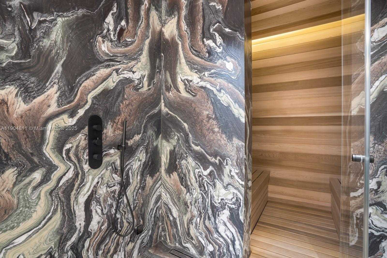 Small Image of 217 BAL CROSS DR, Bal Harbour Number 44