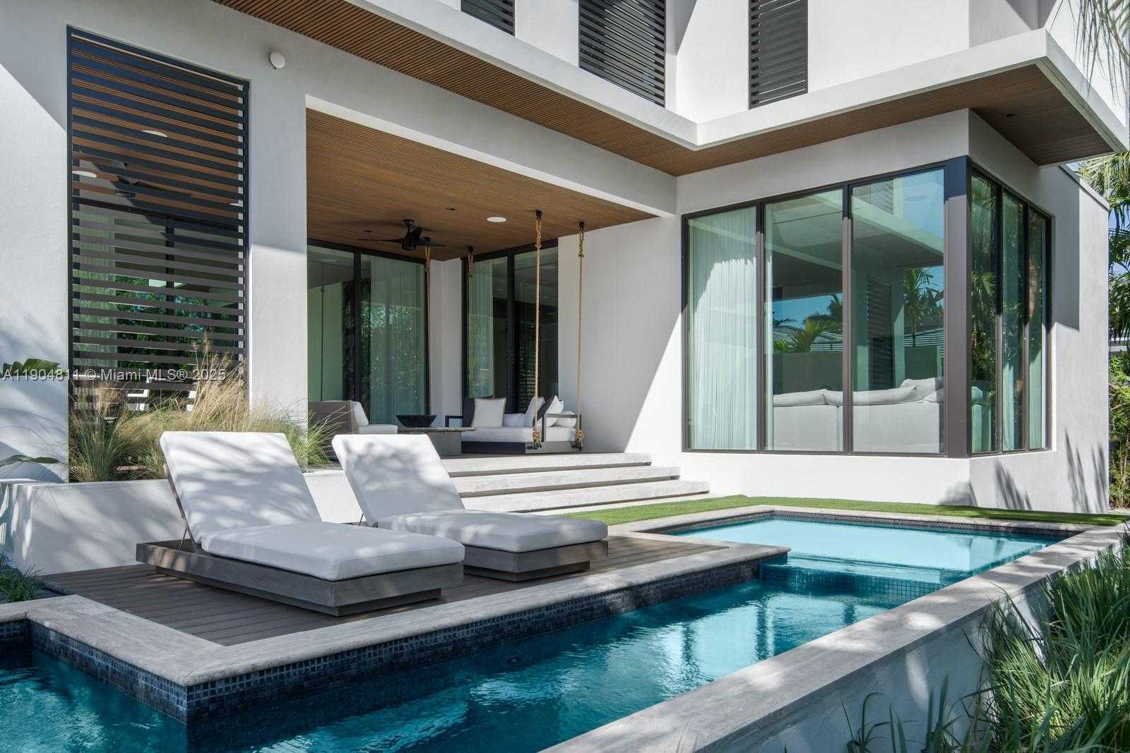 Small Image of 217 BAL CROSS DR, Bal Harbour Number 5