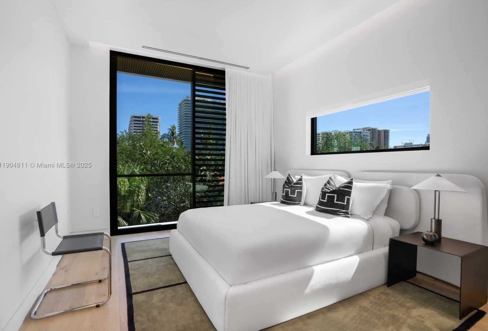 Small Image of 217 BAL CROSS DR, Bal Harbour Number 50