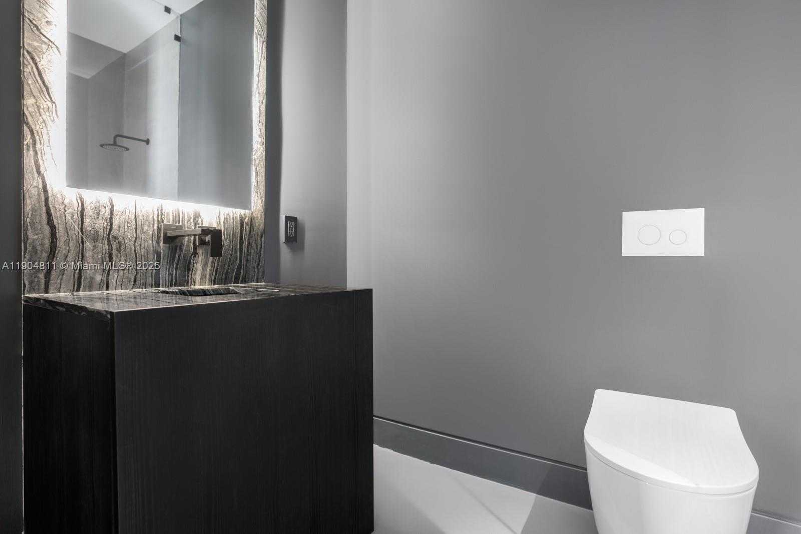 Small Image of 217 BAL CROSS DR, Bal Harbour Number 57