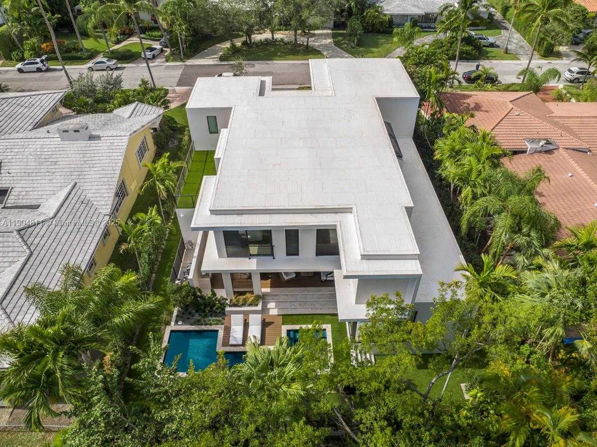 Small Image of 217 BAL CROSS DR, Bal Harbour Number 60