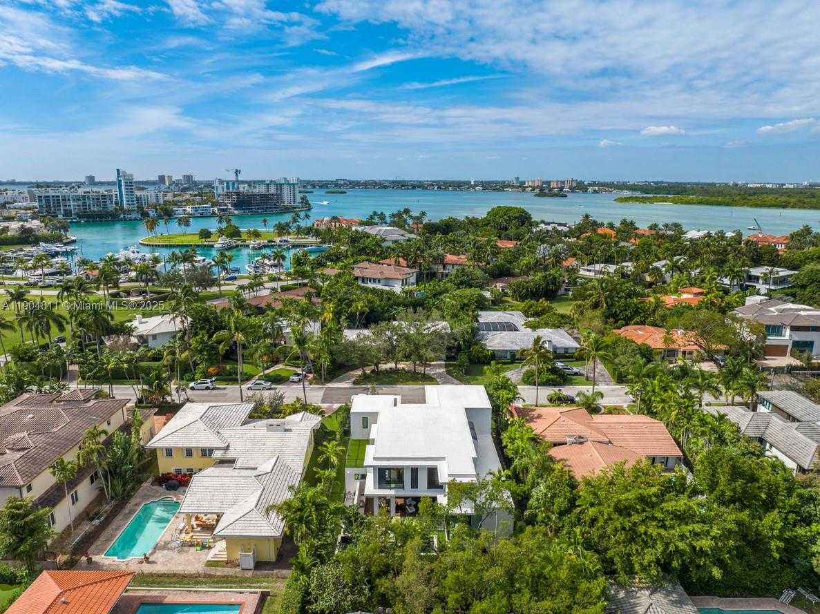 Small Image of 217 BAL CROSS DR, Bal Harbour Number 64