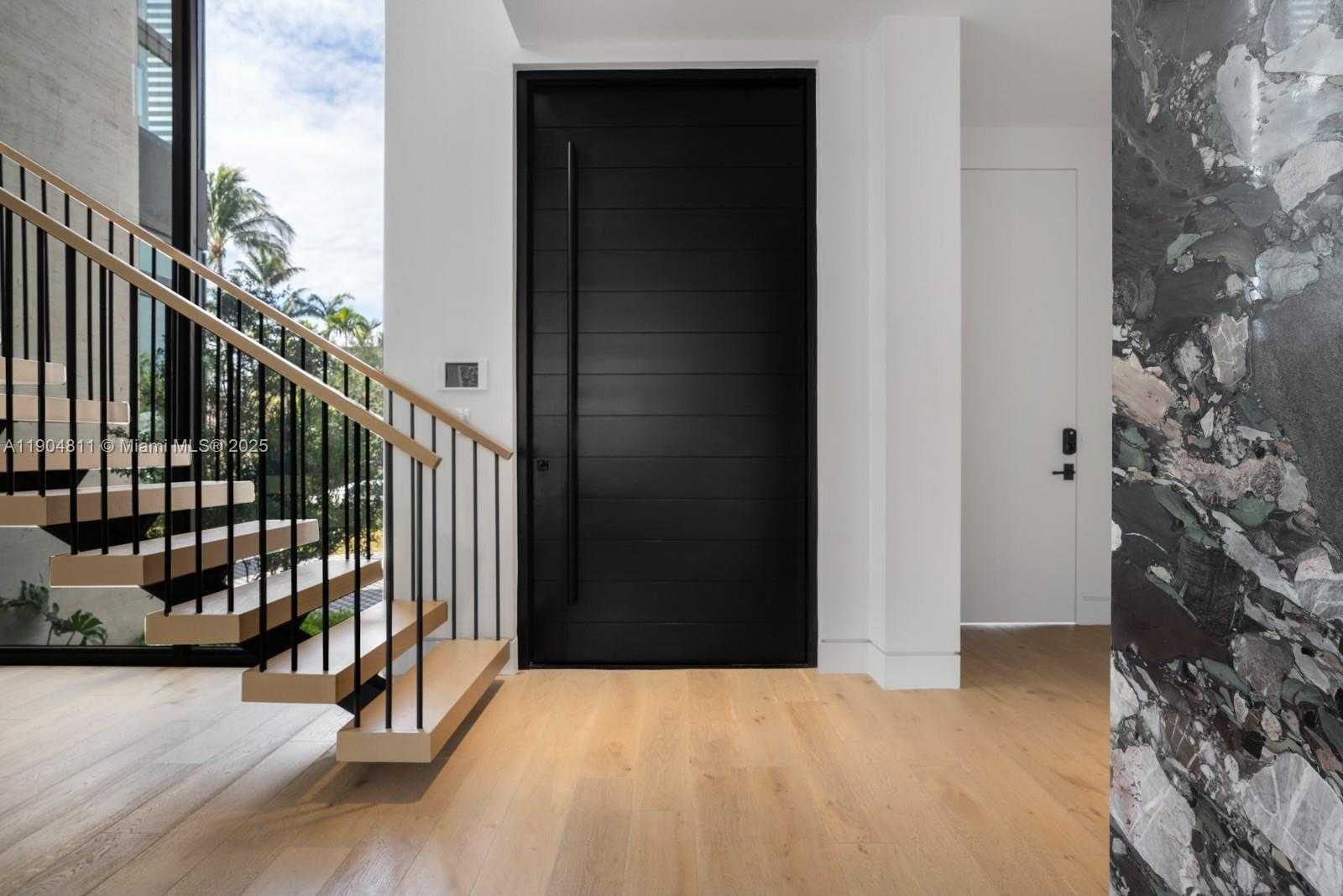 Small Image of 217 BAL CROSS DR, Bal Harbour Number 7