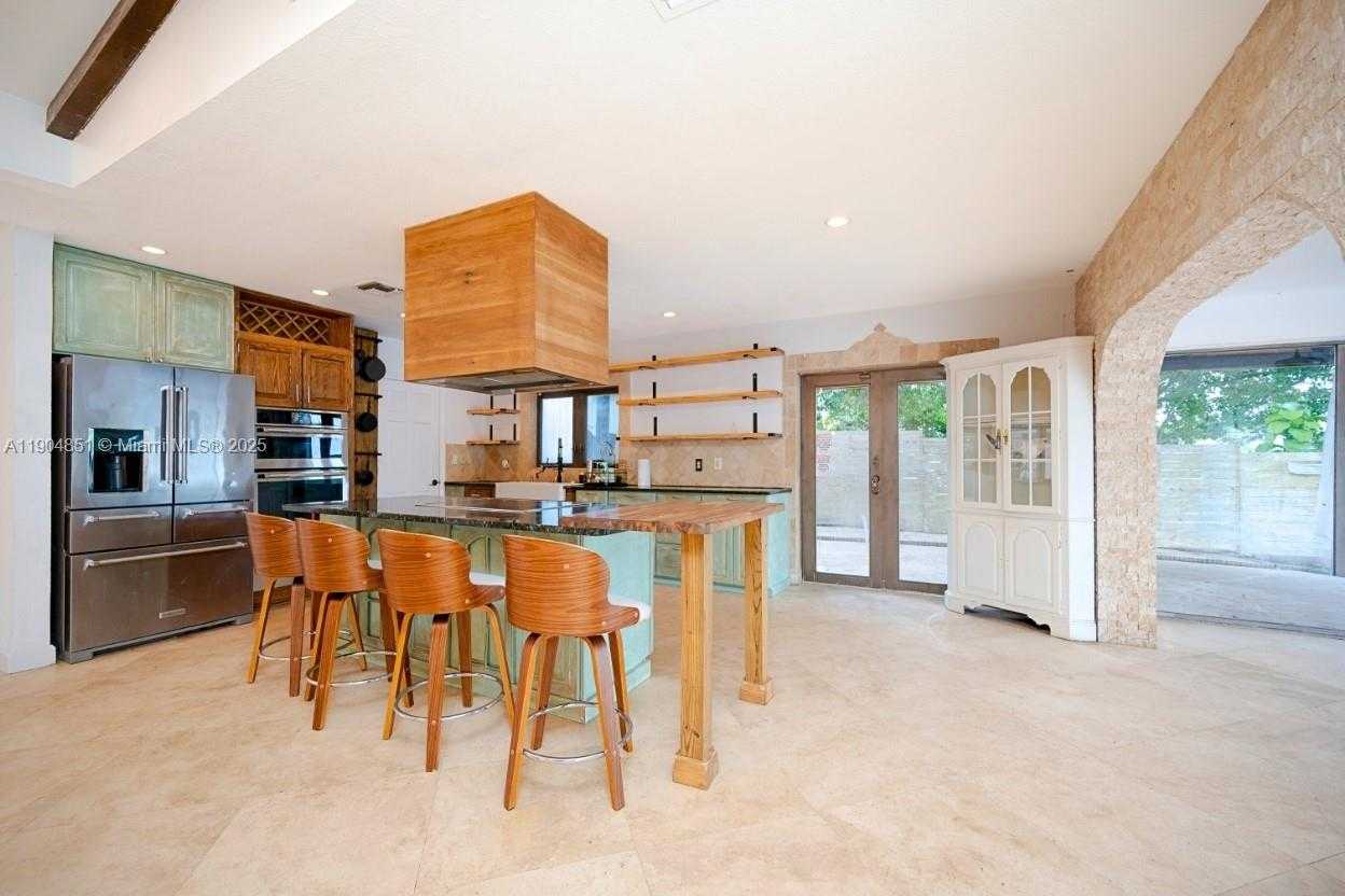 Small Image of 9881 SOUTH WEST 1ST CT, Plantation Number 10