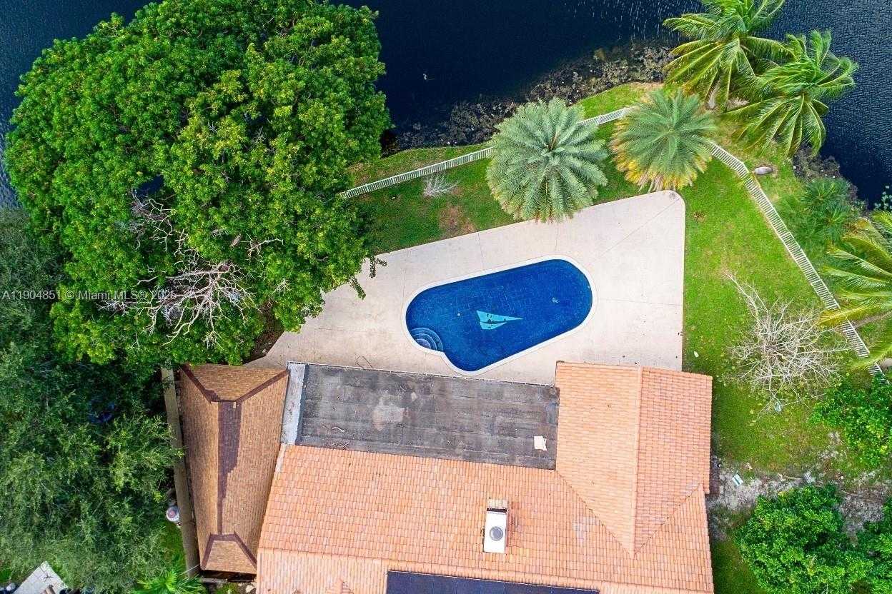 Small Image of 9881 SOUTH WEST 1ST CT, Plantation Number 14