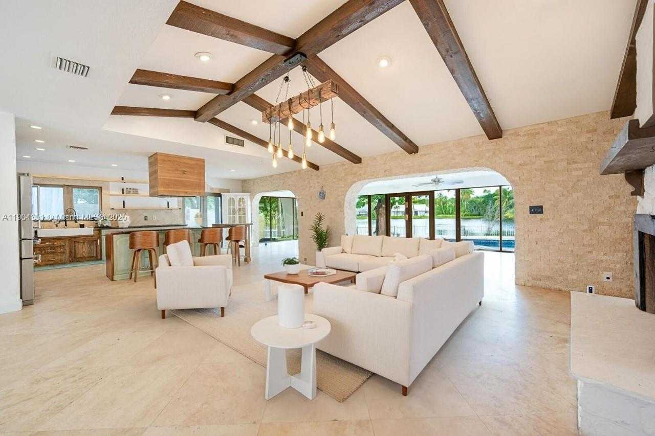 Small Image of 9881 SOUTH WEST 1ST CT, Plantation Number 2