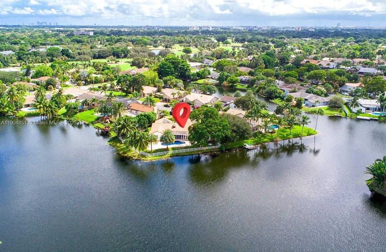 Small Image of 9881 SOUTH WEST 1ST CT, Plantation Number 6