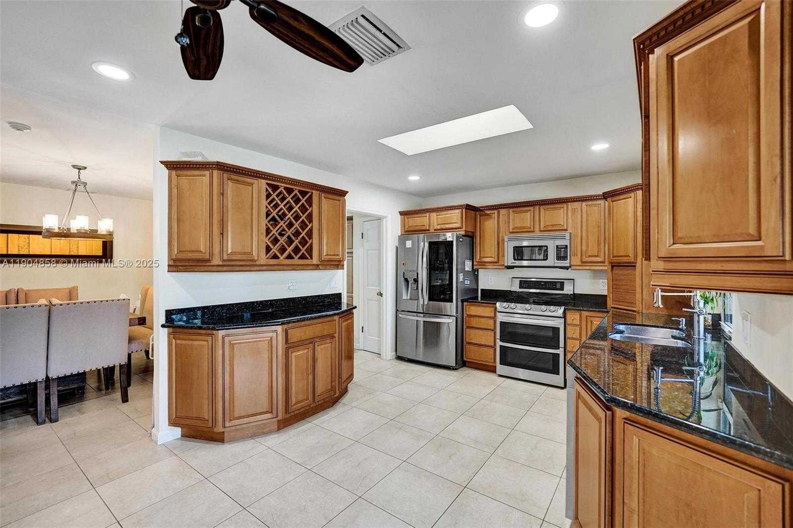 Small Image of 1501 NORTH WEST 99TH AVE, Plantation Number 12