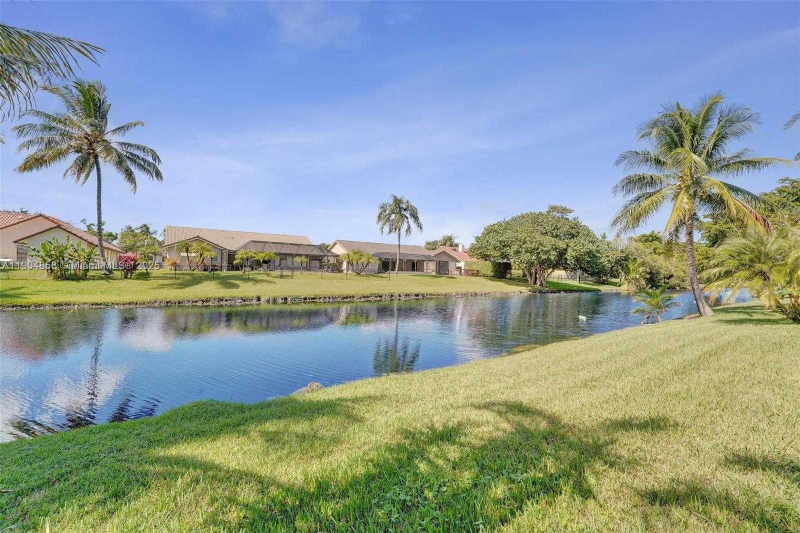 Small Image of 1501 NORTH WEST 99TH AVE, Plantation Number 40