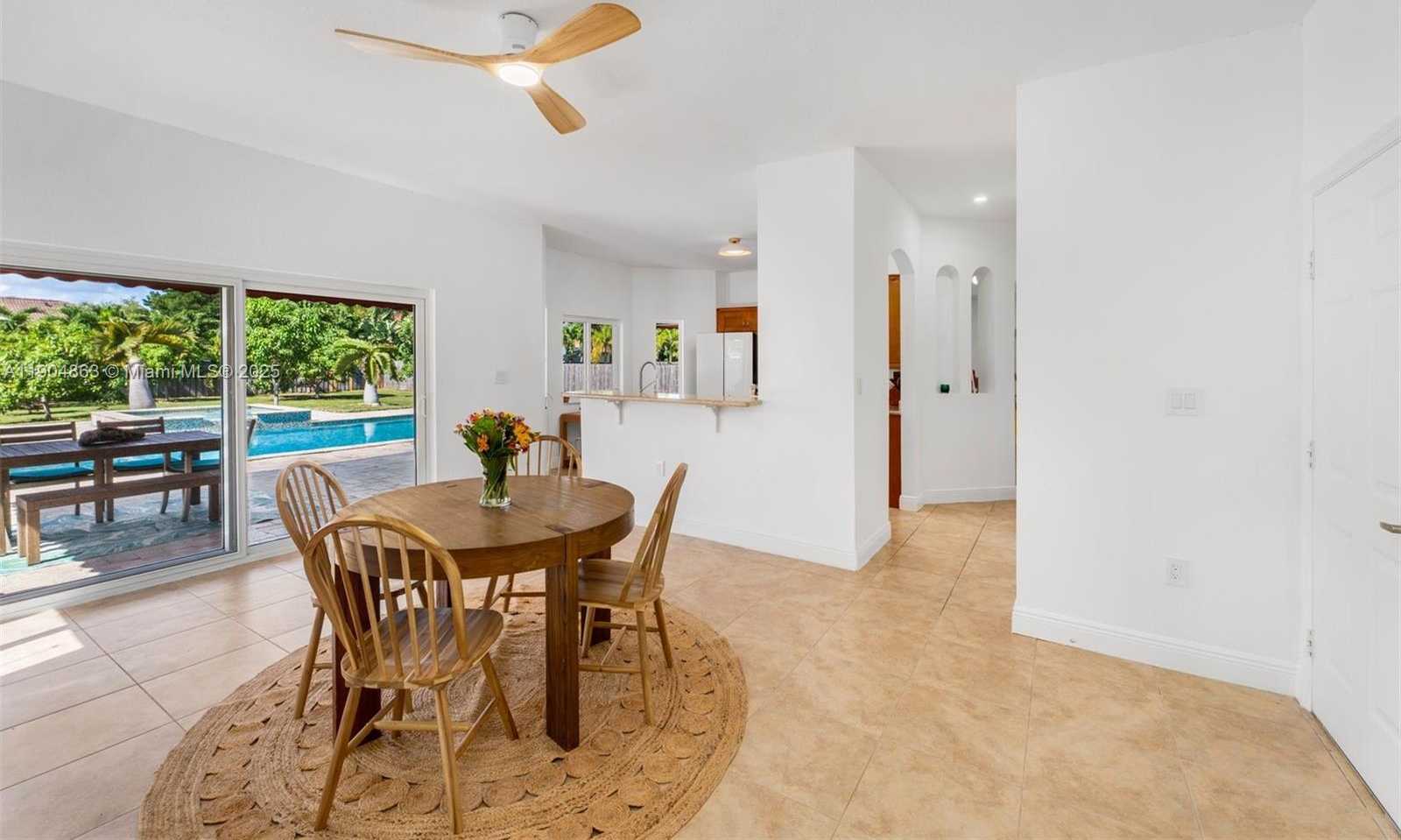 Small Image of 17080 SOUTH WEST 92ND CT, Palmetto Bay Number 12