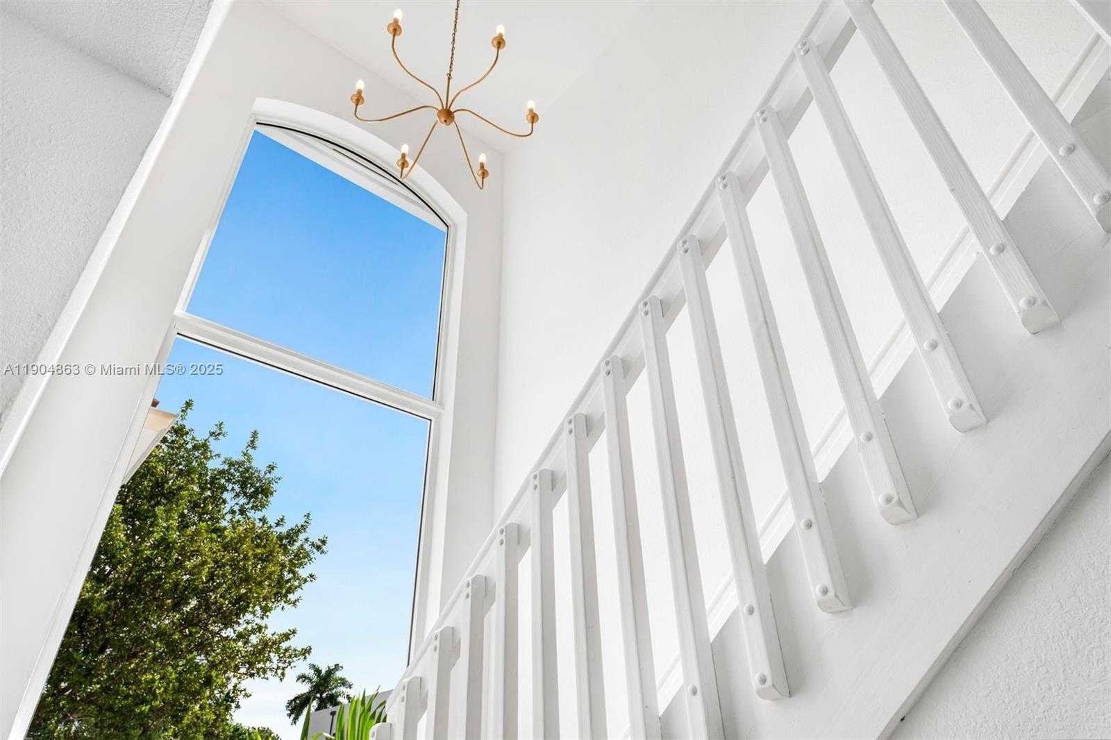 Small Image of 17080 SOUTH WEST 92ND CT, Palmetto Bay Number 17