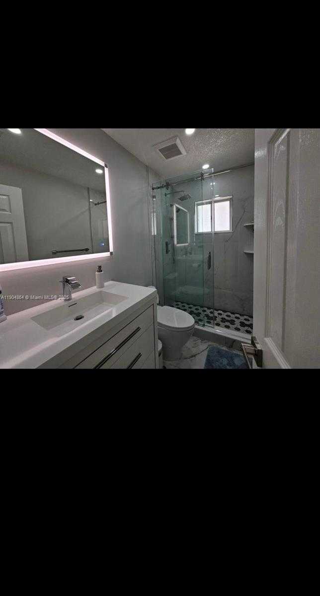 Small Image of 16 FISHERMANS TRL, Key Largo Number 11