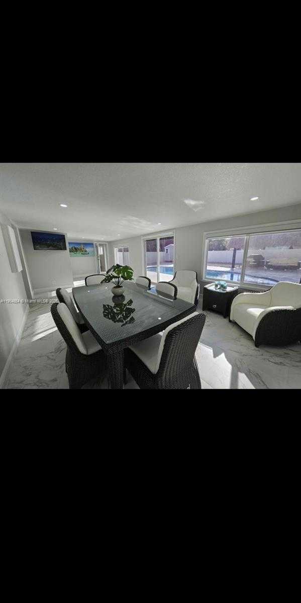 Small Image of 16 FISHERMANS TRL, Key Largo Number 17