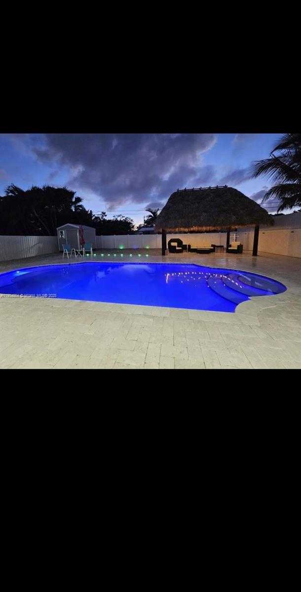 Small Image of 16 FISHERMANS TRL, Key Largo Number 3