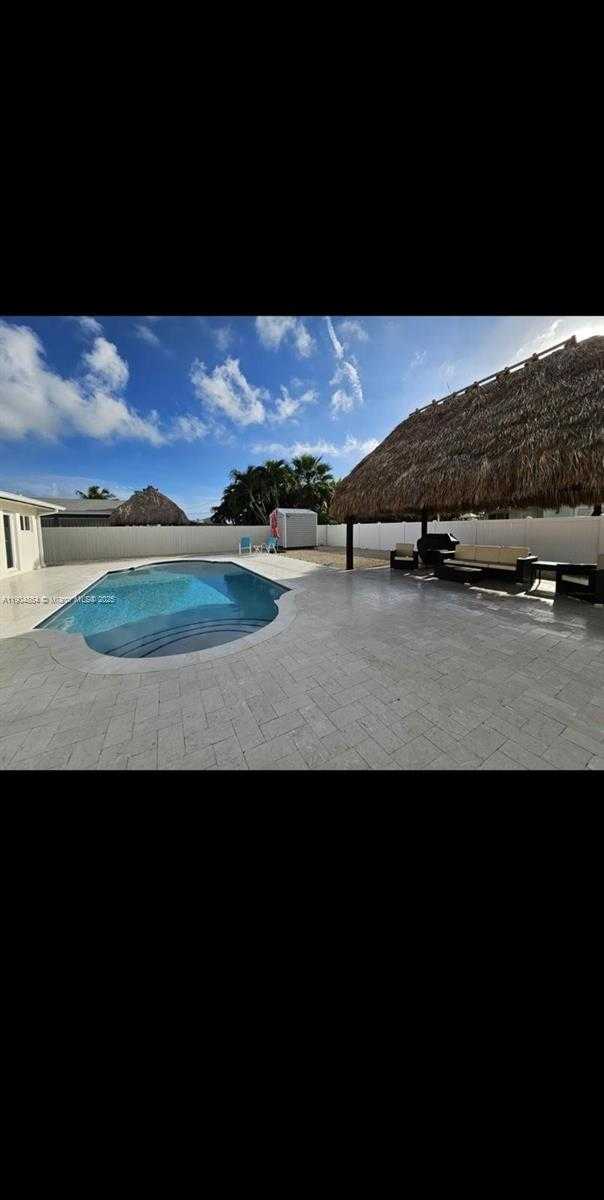 Small Image of 16 FISHERMANS TRL, Key Largo Number 7