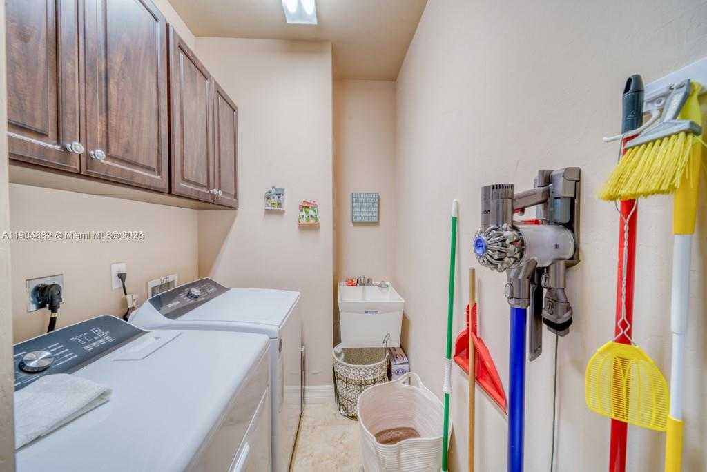 Small Image of 4635 NORTH WEST 32ND TER, Cape Coral Number 20