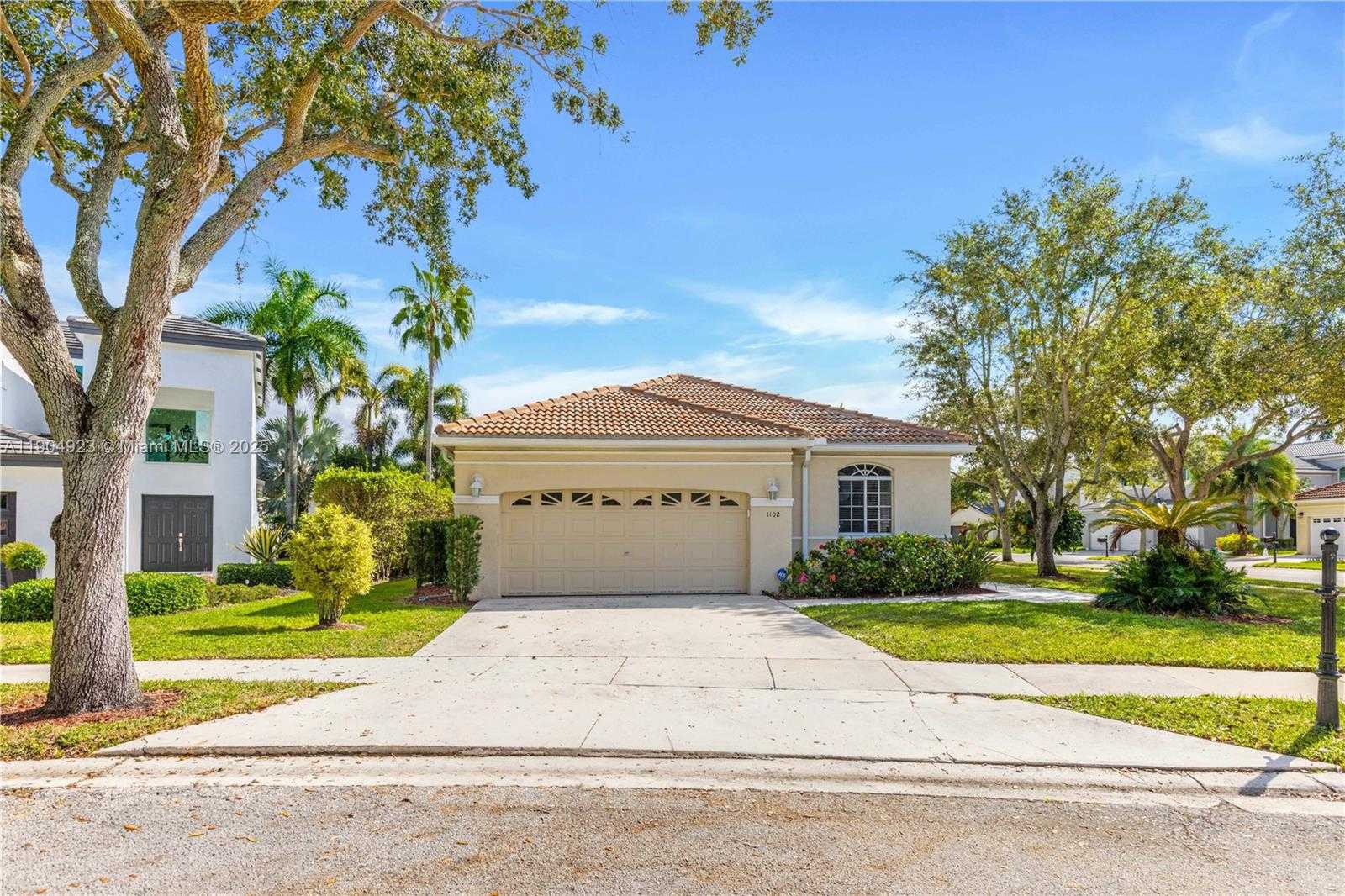 Small Image of 1102 CAMELLIA CIR, Weston Number 23