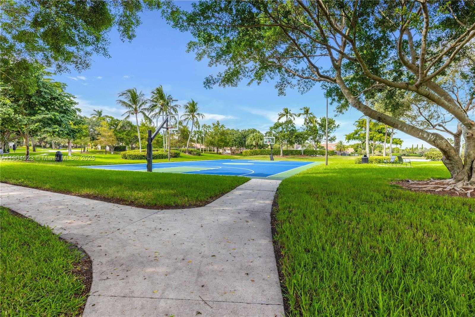 Small Image of 1102 CAMELLIA CIR, Weston Number 29