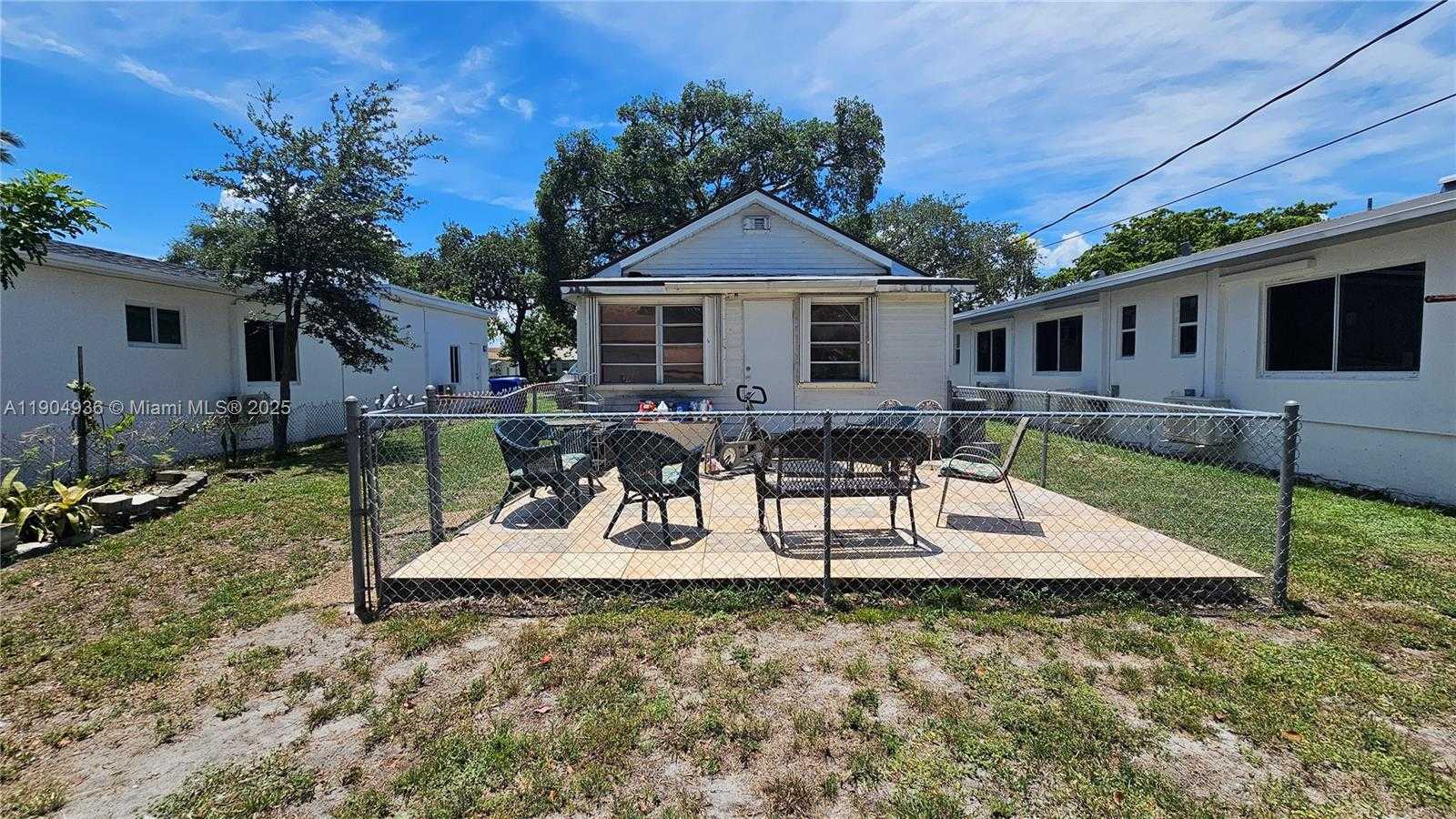 Small Image of 1209 NORTH 17TH CT, Hollywood Number 8