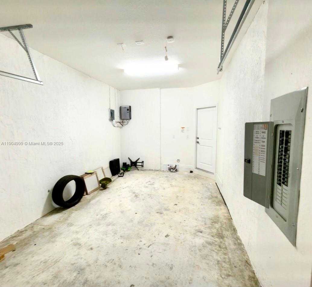 Small Image of 25564 SOUTH WEST 108TH AVE, Homestead Number 11