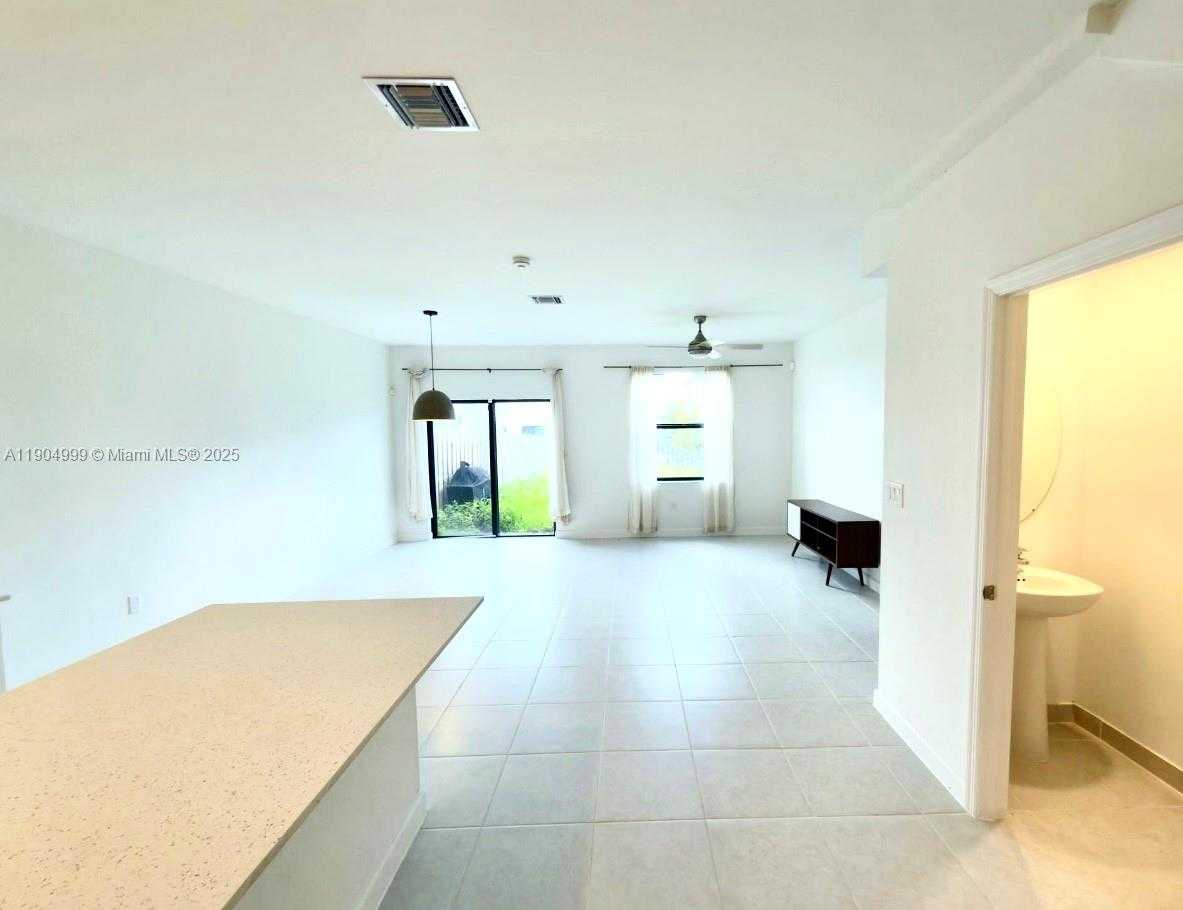 Small Image of 25564 SOUTH WEST 108TH AVE, Homestead Number 5