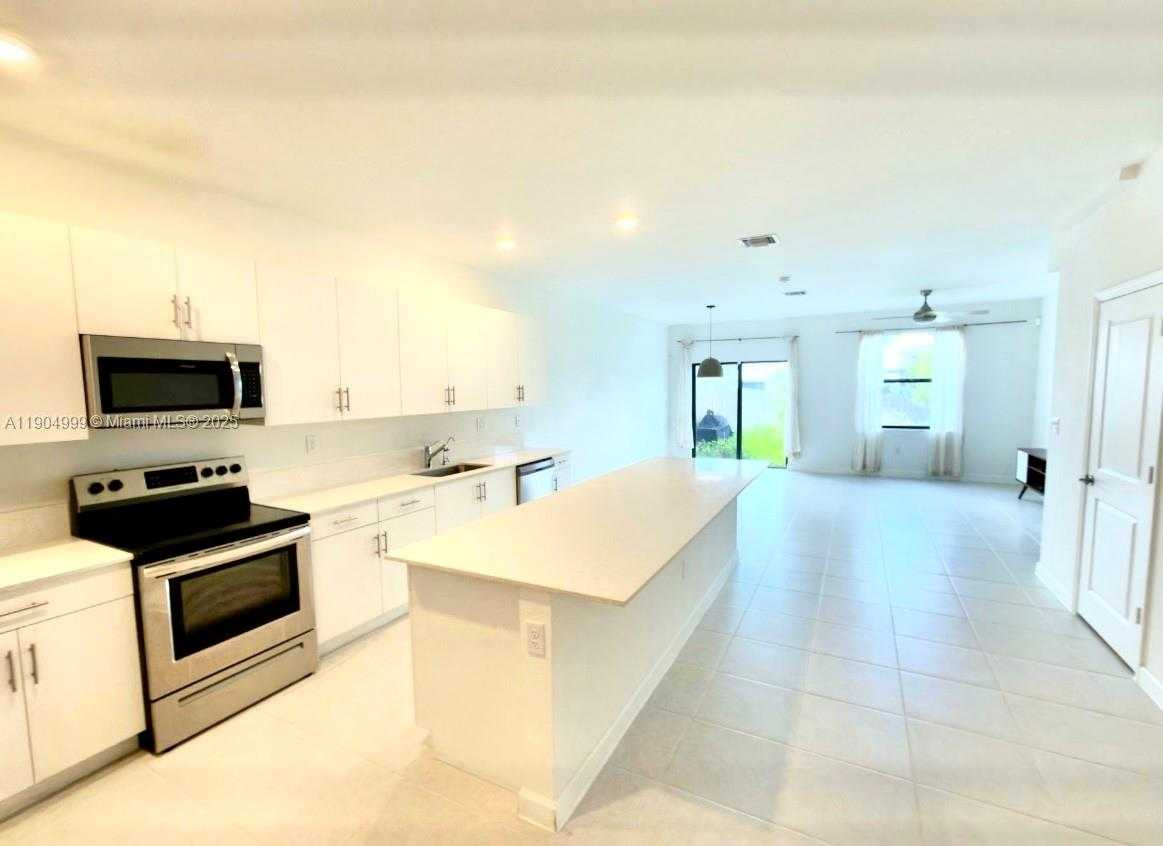 Small Image of 25564 SOUTH WEST 108TH AVE, Homestead Number 7