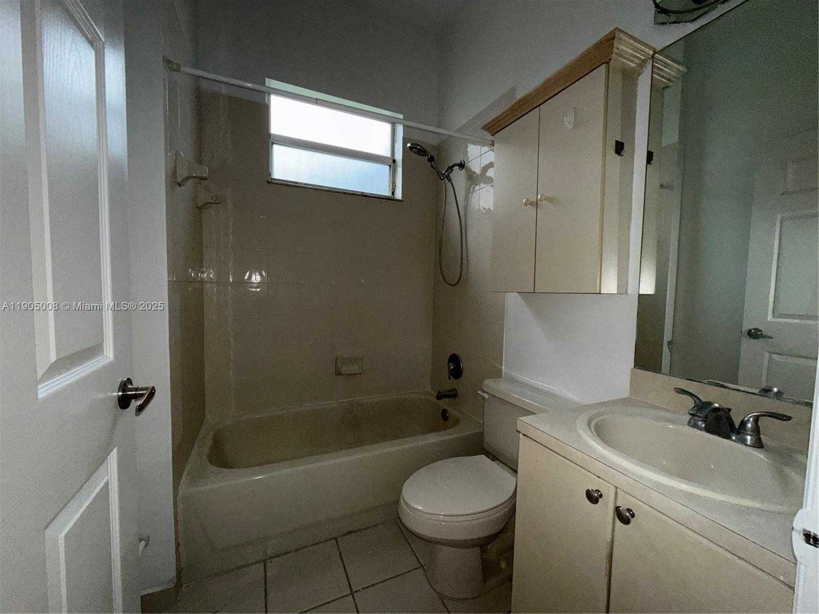 Small Image of 540 SOUTH EAST 23RD LN, Homestead Number 12