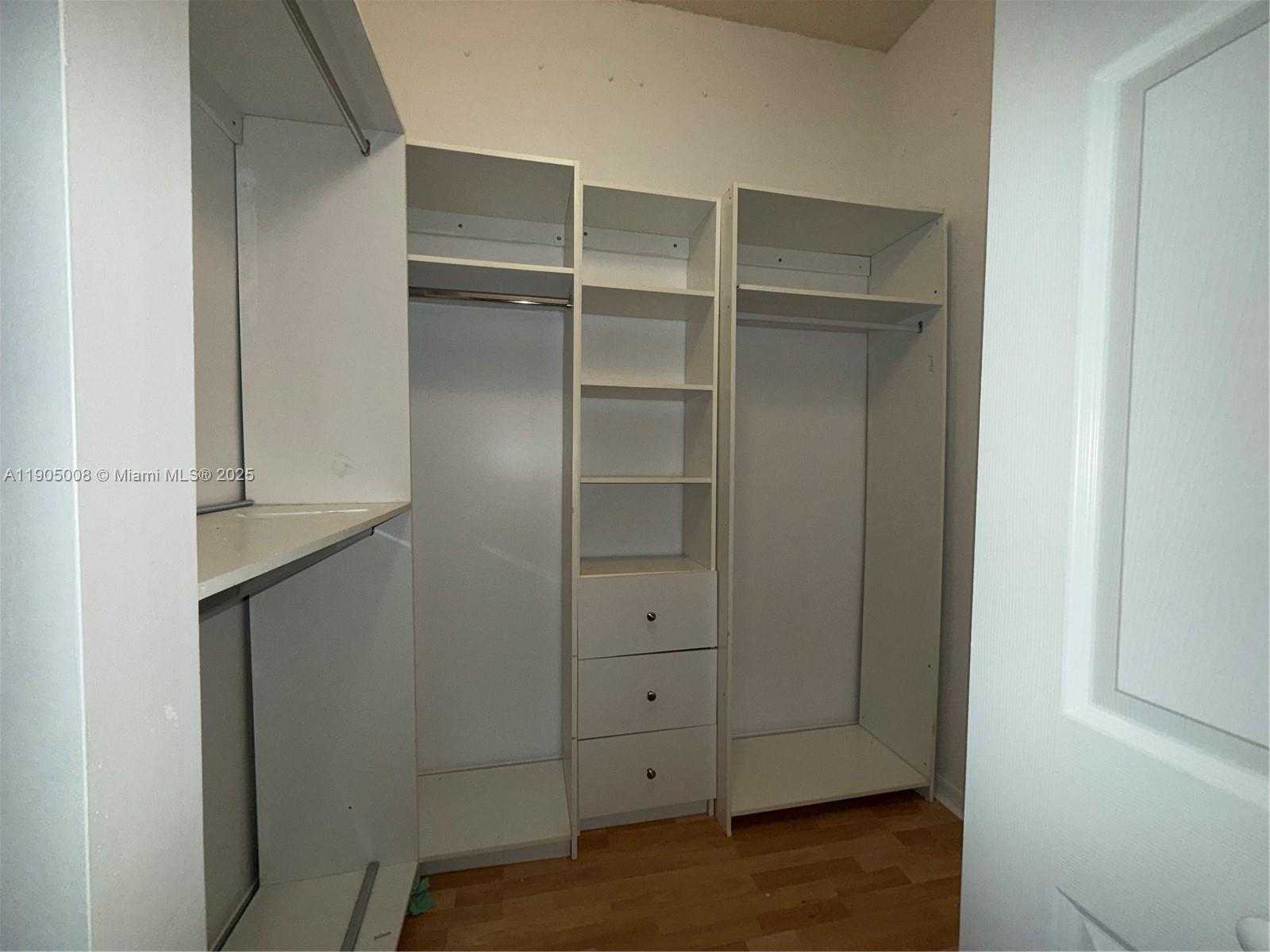 Small Image of 540 SOUTH EAST 23RD LN, Homestead Number 15