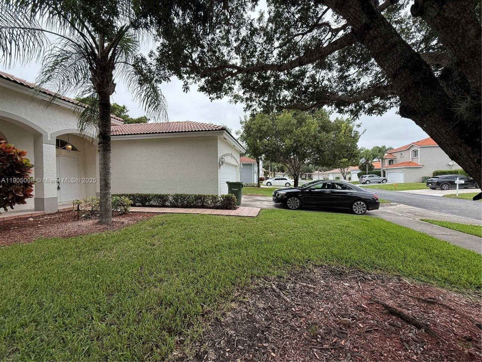 Small Image of 540 SOUTH EAST 23RD LN, Homestead Number 21