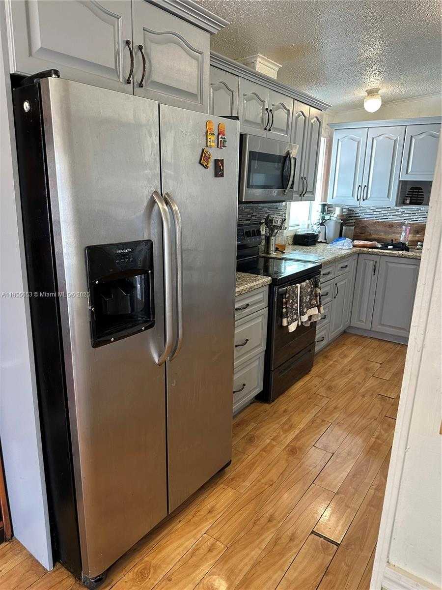 Small Image of 19800 SOUTH WEST 180TH AVE LOT 266, Miami Number 24