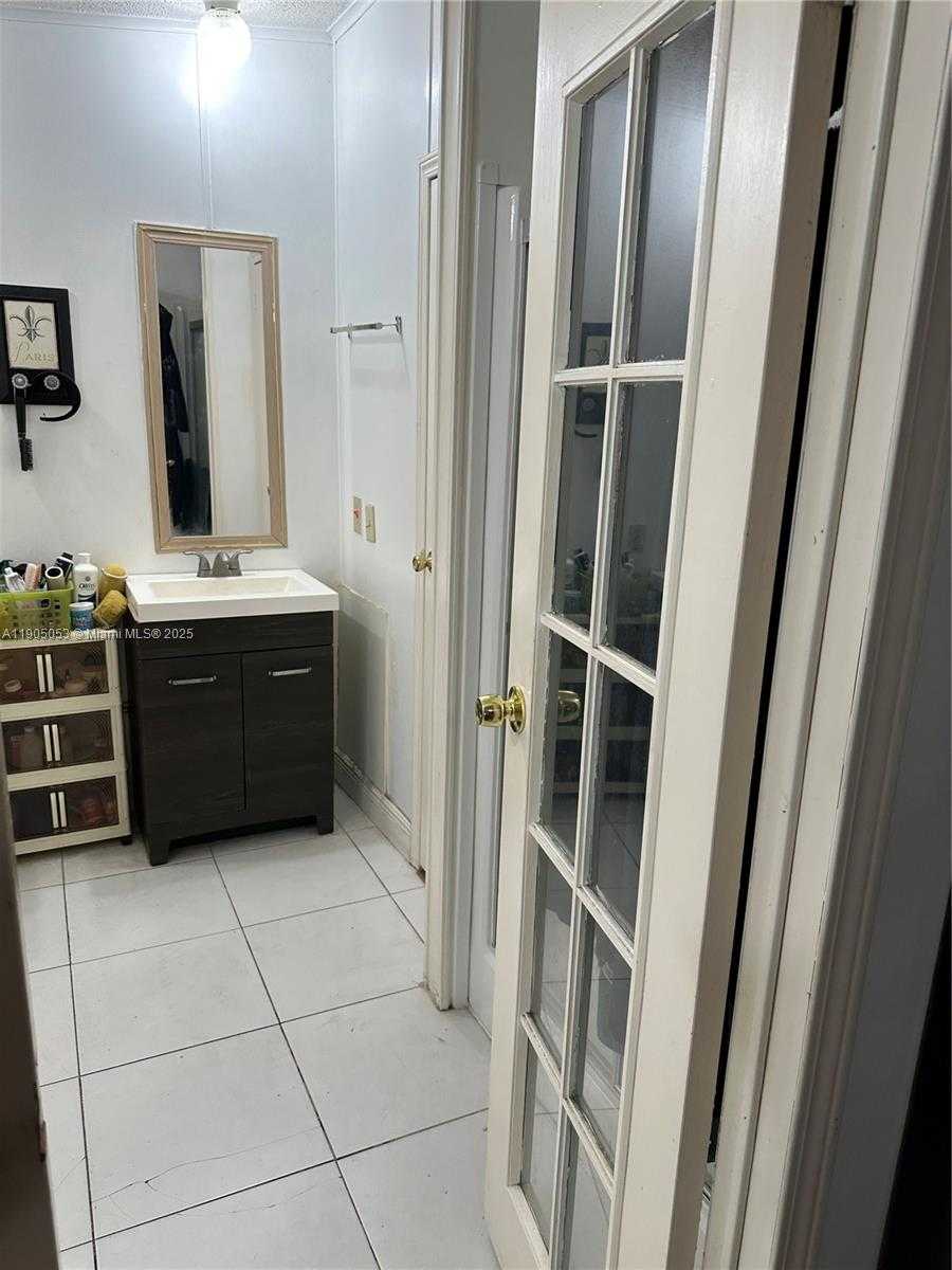 Small Image of 19800 SOUTH WEST 180TH AVE LOT 266, Miami Number 44