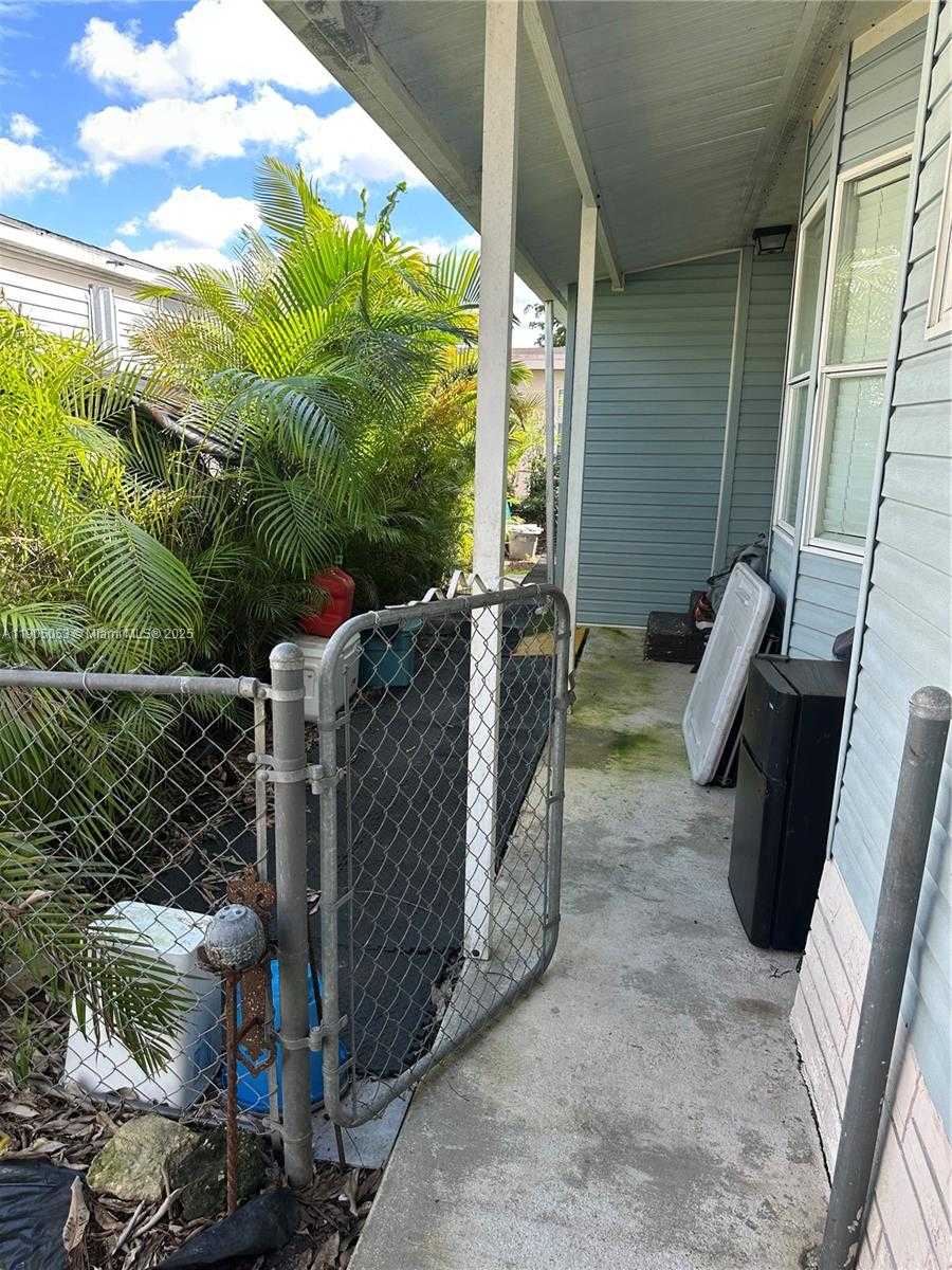 Small Image of 19800 SOUTH WEST 180TH AVE LOT 266, Miami Number 56