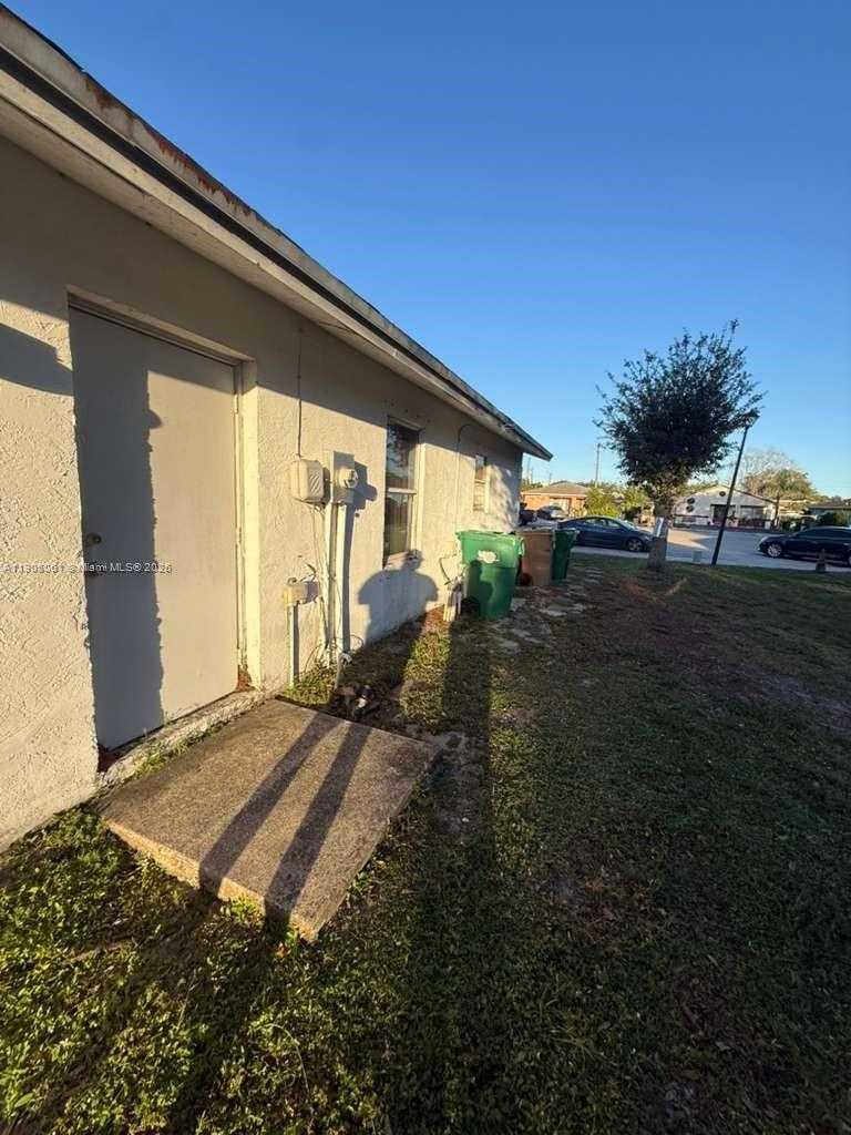 Small Image of 3282 NORTH WEST 75TH WAY, Davie Number 14